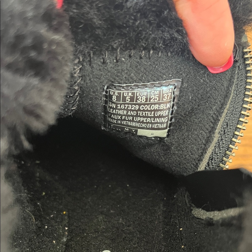 Skechers Black and Gray Winter Boots - Picture 7 of 8